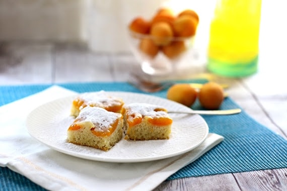 עוגת משמשים