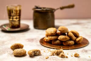 עוגיות אגוזים וקוקוס ללא סוכר