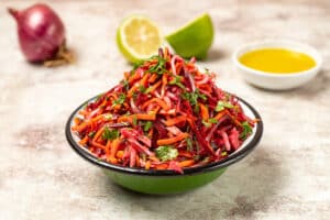 סלט שרשים צבעוני