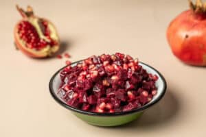 סלק עם רימונים